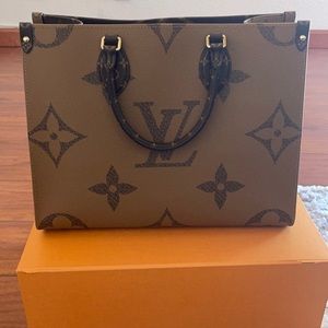 Louis Vuitton ONTHEGO MM M45321